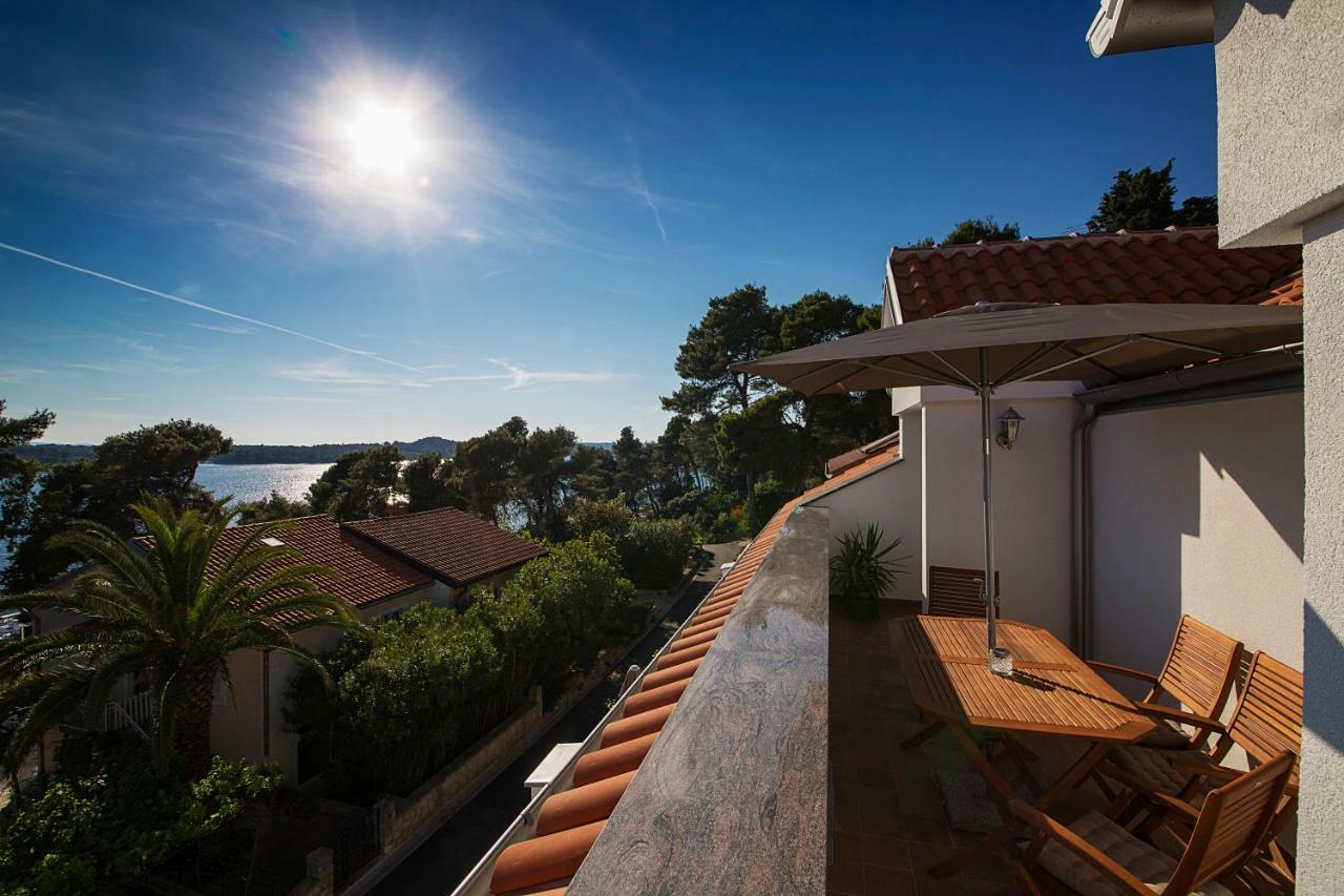 Apartments Tasha Mali Lošinj Exterior foto