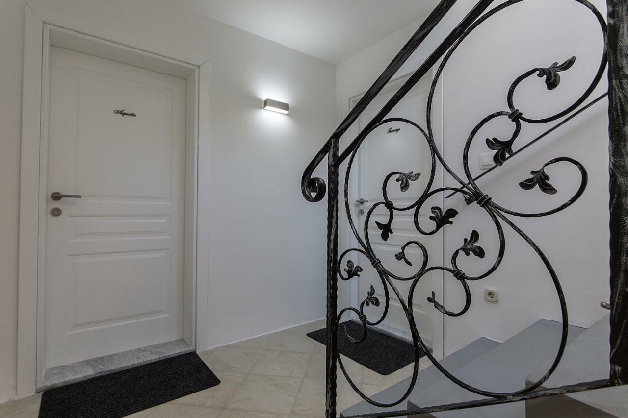 Apartments Tasha Mali Lošinj Exterior foto